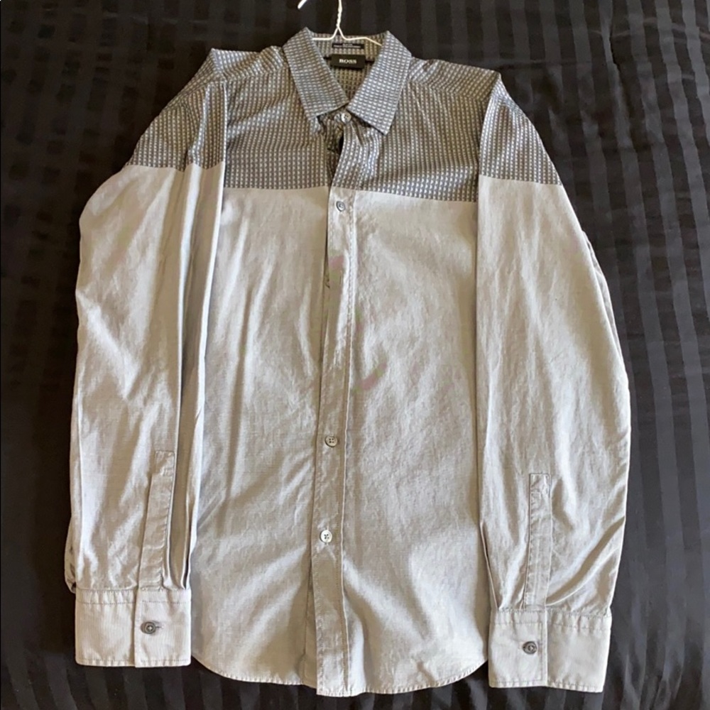 Hugo Boss Gray Button Down (M)